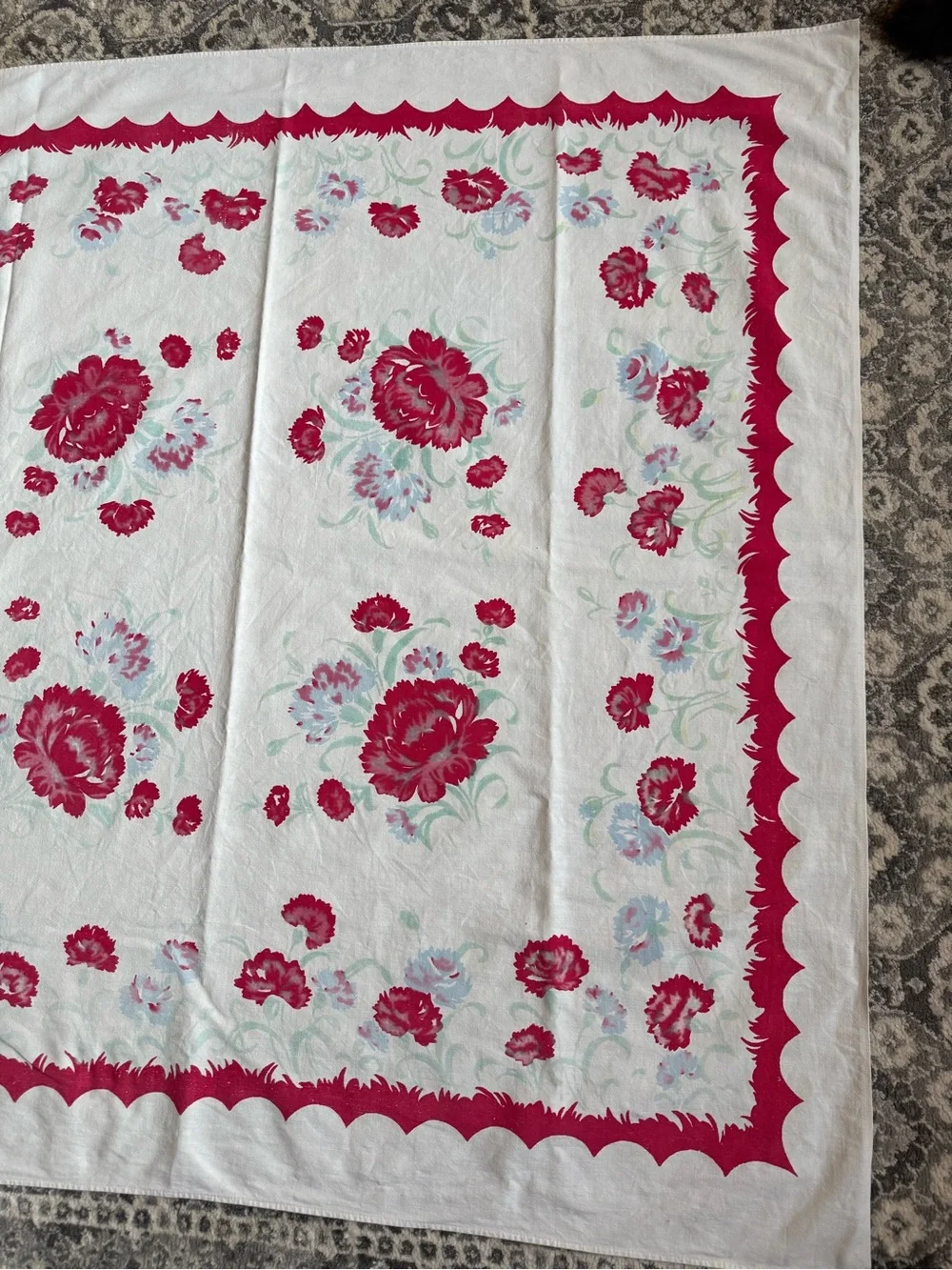 Vintage Scalloped Red Floral Cotton Tablecloth 1950’s Boho Rose Cottagecore